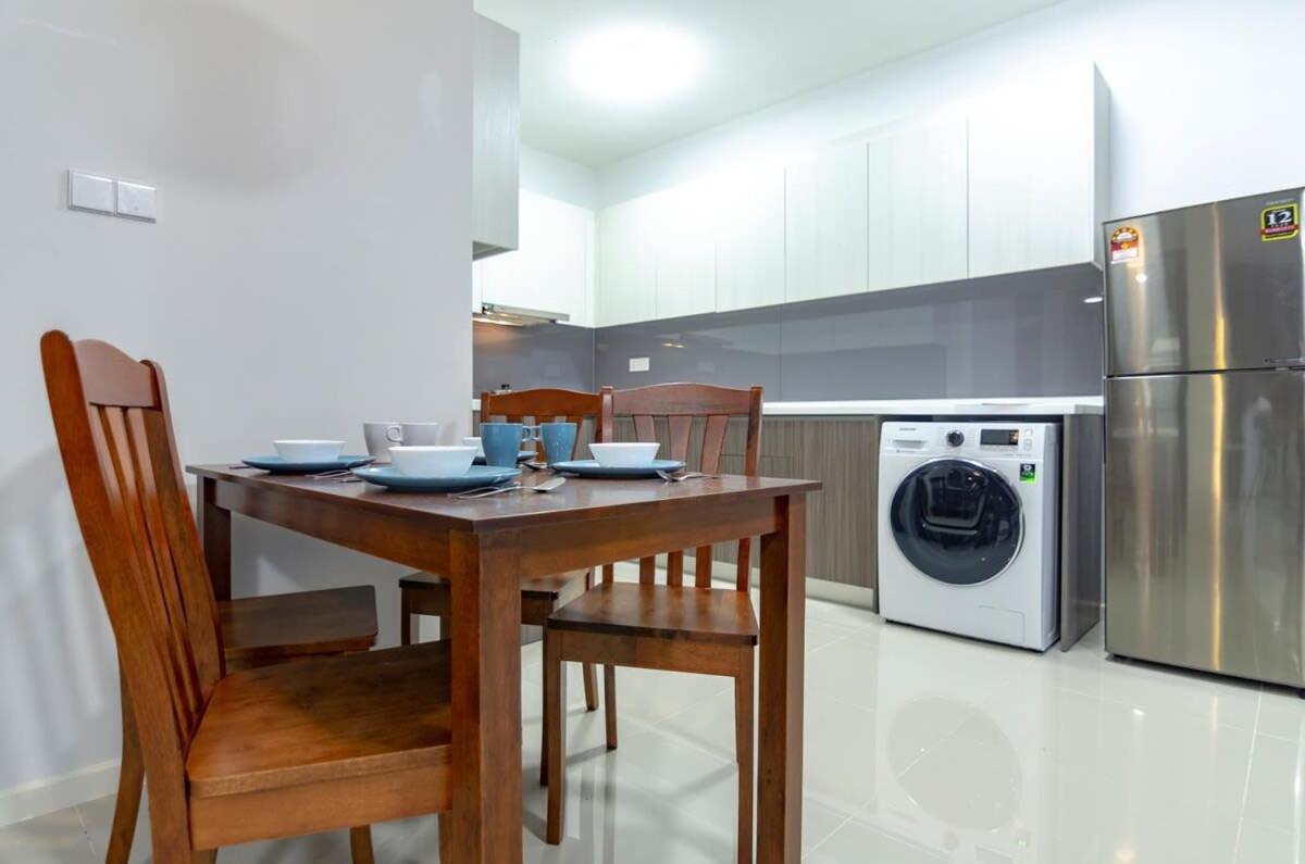 Cozy & High Floor Suite In Suasana Jb 15, Views Johor Bahru Exterior foto